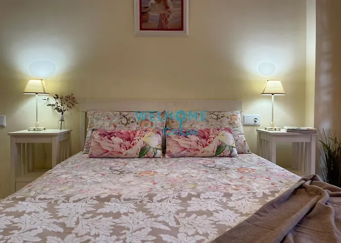 Orquidea Comodo Apartamento: Vista Al Mar, Piscina, Parking Кальпе