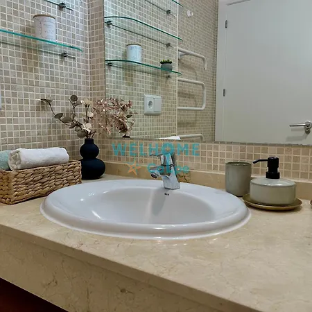 Orquidea Comodo Apartamento: Vista Al Mar, Piscina, Parking شقة *